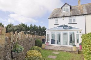 Photo 25- click for photo gallery